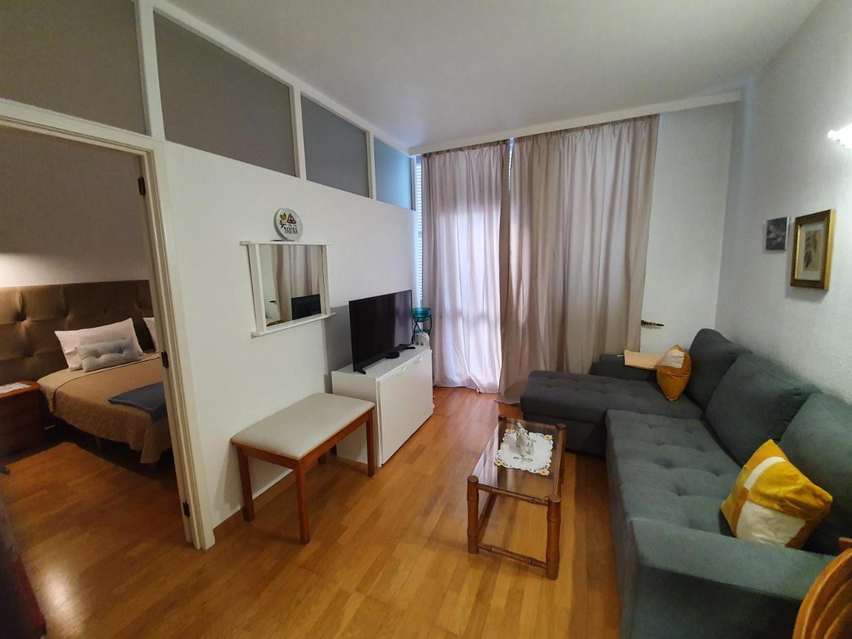 פונשל Apartamentos Navio Azul מראה חיצוני תמונה